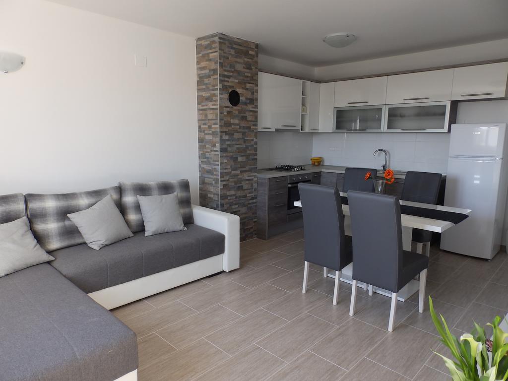Apartman Hana *