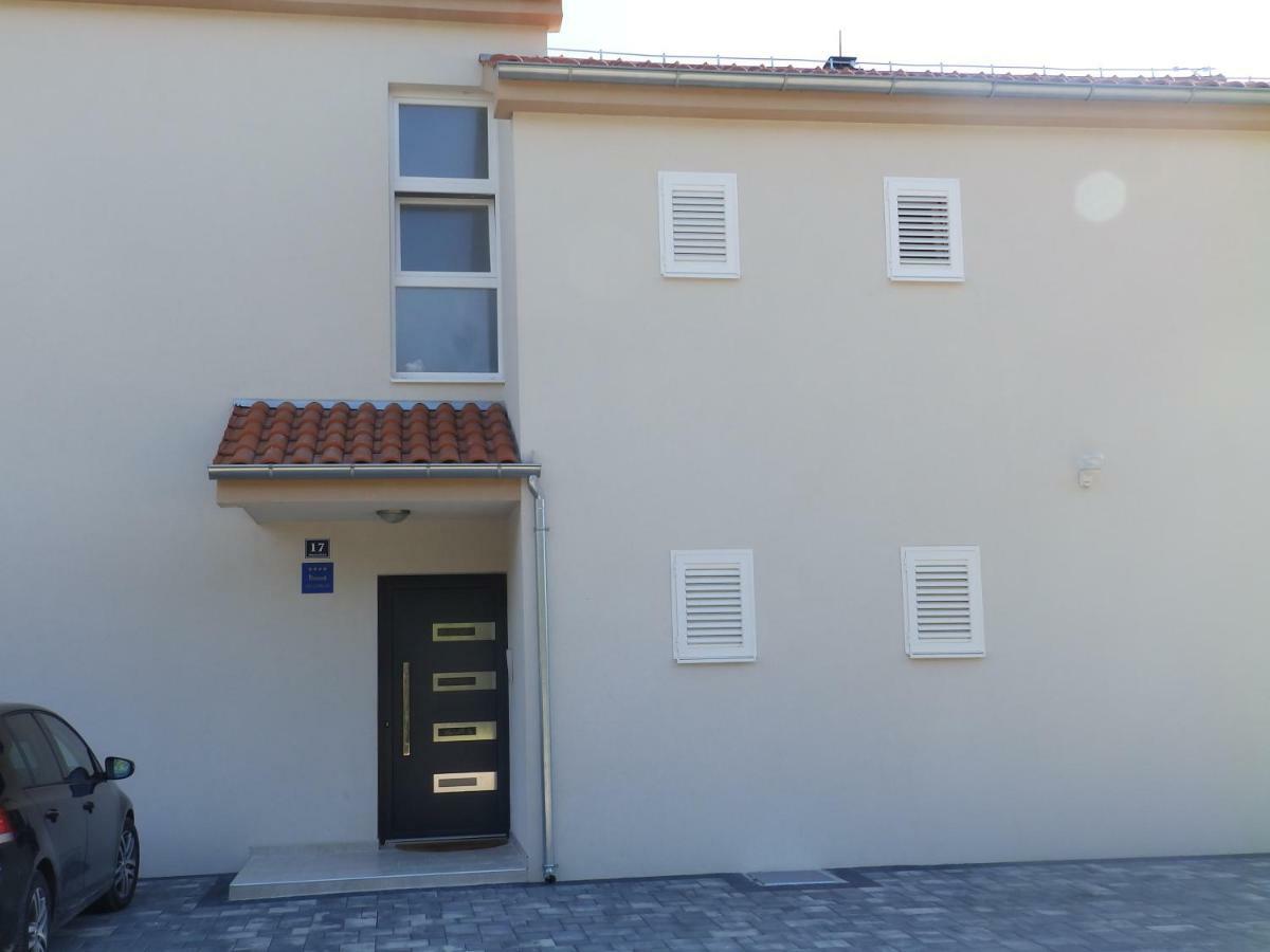 Hana Apartmán *